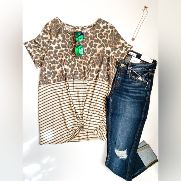 NWT 7th Ray Animal Print & Striped Twist Front Short Sleeve Top, Mocha/Multi - Picture 4 of 8